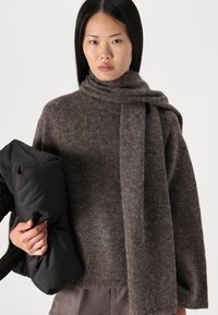 Gina Tricot SCARF  - Džemperis - brown melange