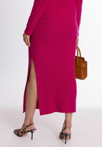 Cache Coeur MATERNITY TUBE MONICA - Maxirok - fushia