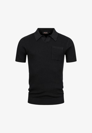 Čierna pletená polokošeľa s krátkym rukávom s rebrovanou štruktúrou, golierom a štvorcovou vreckom na ľavej hrudi.