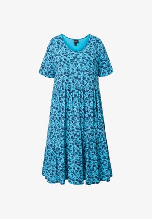 Blå kortærmet kjole med blomsterprint, rund halsudskæring og en gathered talje for en løs, flydende pasform.