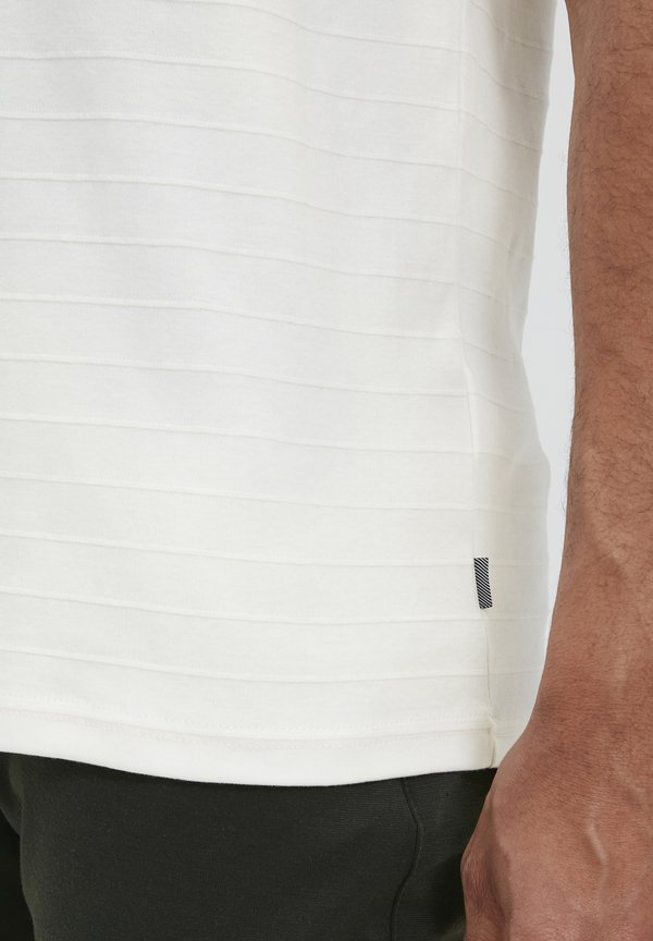 SDTrevor - Basic T-shirt4