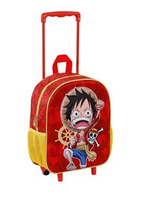 Mochila roja con ruedas que presenta un diseño de personaje de dibujos animados, acentos amarillos, bolsillos laterales de malla y un asa resistente para un fácil transporte.