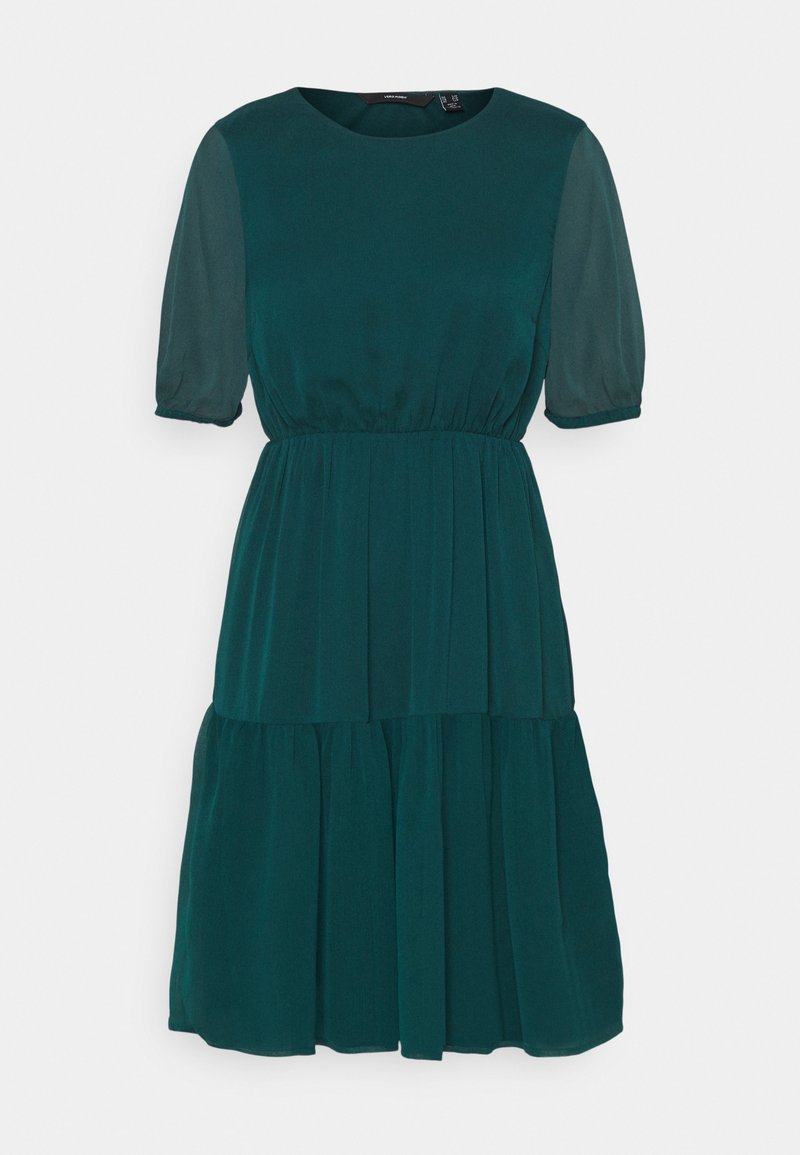 Turkusowa sukienka do kolan z przezroczystymi puffowanymi rękawami do łokci, marszczoną talią, okrągłym dekoltem i warstwową spódnicą.