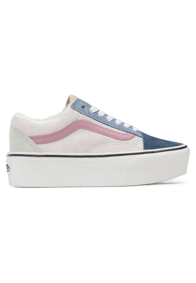 Lave sneakers med et multifarvet design i blå, pink, grøn og hvid ruskind, med en blød foring og tykk hvid ydersål.