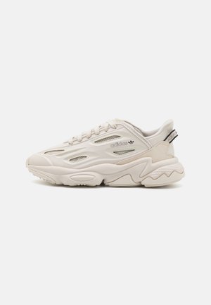 OZWEEGO CELOX UNISEX - Trainers - alumina/core black
