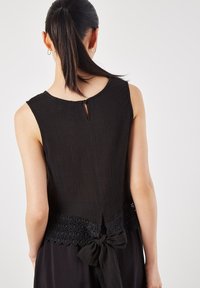 Apricot BACK BOW - Camicetta - black