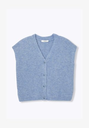 Cardigan sans manches bleu clair en tricot avec col en V et cinq boutons. Présente une texture côtelée et un matériau doux.