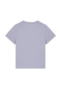 Korte mouwen t-shirt in licht lavendel. Gemaakt van zachte stof met een ronde hals, met een eenvoudig ontwerp en zonder graphics of versieringen.