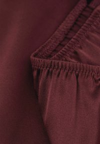 Intimissimi Pyžamový spodní díl - bordeaux j  folk red