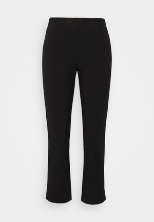 Pantalon noir à coupe droite, fabriqué dans un tissu lisse. Caractérisé par une taille mi-haute et des lignes épurées et simples sans embellissements.