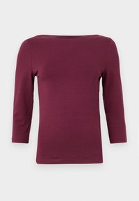 Top fitted a maniche lunghe da donna in bordeaux scuro con scollatura a barca, esposto piatto su uno sfondo bianco.