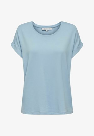 T-shirt bleu clair à manches courtes en tissu doux, avec un col arrondi et des manches retroussées. Design simple sans motifs ni accents.
