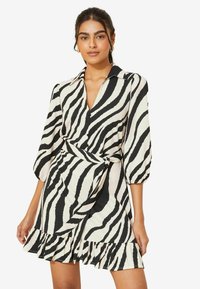 Friends Like These REGULAR FIT - Srajčna obleka - black white animal