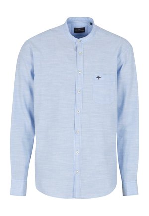 Camicia a maniche lunghe azzurra con colletto alla mandarino. Caratterizzata da una tasca frontale e chiusura con bottoni. Texture liscia, design casual e cuciture sottili.