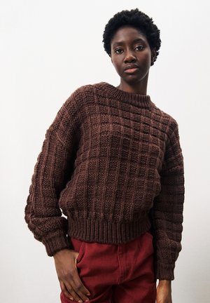 CHJARA - Pullover - chocolat