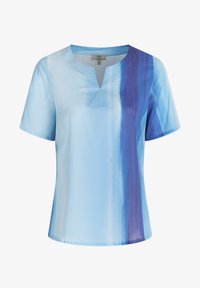 Korte mouwen top in lichtblauw met een gradient ontwerp. Heeft een v-hals en een gladde, glanzende stof, die aan de ene kant overgaat in donkerder blauw.