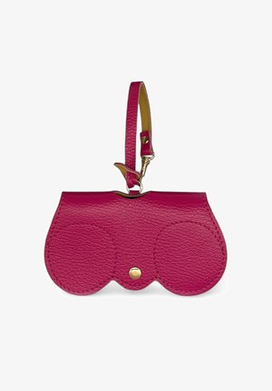 Sac en cuir fuchsia en forme de jumelles, comportant deux compartiments ronds, un bouton pression doré et une poignée supérieure pour le porter.