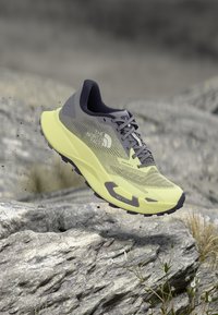 Επιλέχθηκε, transcendent grey/lemon mist