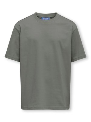 Plain olive green short-sleeve crewneck T-shirt with a blue collar label, displayed against a white background.