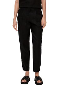 s.Oliver MIT BÜGELFALTEN - Stoffhose - schwarz