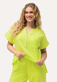 Ulla Popken SHORT SLEEVE  - Camicetta - neon green