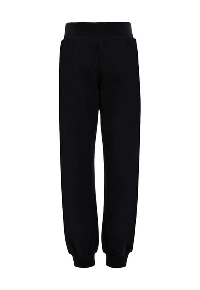 Zwarte sportbroek gemaakt van zacht materiaal, met een elastische tailleband en taps toelopende boorden voor een comfortabele pasvorm. Geen zichtbare patronen of accenten.