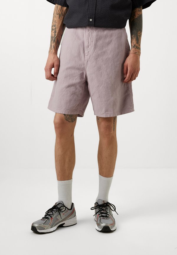 WALTER SINGLE KNEE - Shorts