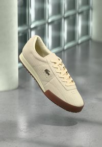 Δεν επιλέχθηκε, off white