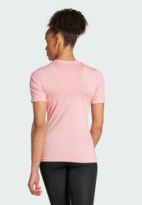 adidas Performance TECHFIT różowy
