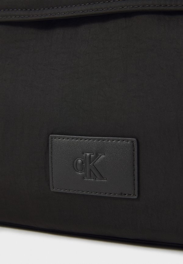 NEW JEANS ZIP FLIGHT BAG  - Cross body bag3