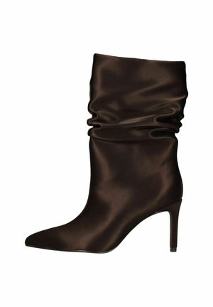Bottes à talons hauts - brown