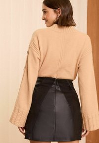 Love & Roses PETITE  - Miniszoknya - black