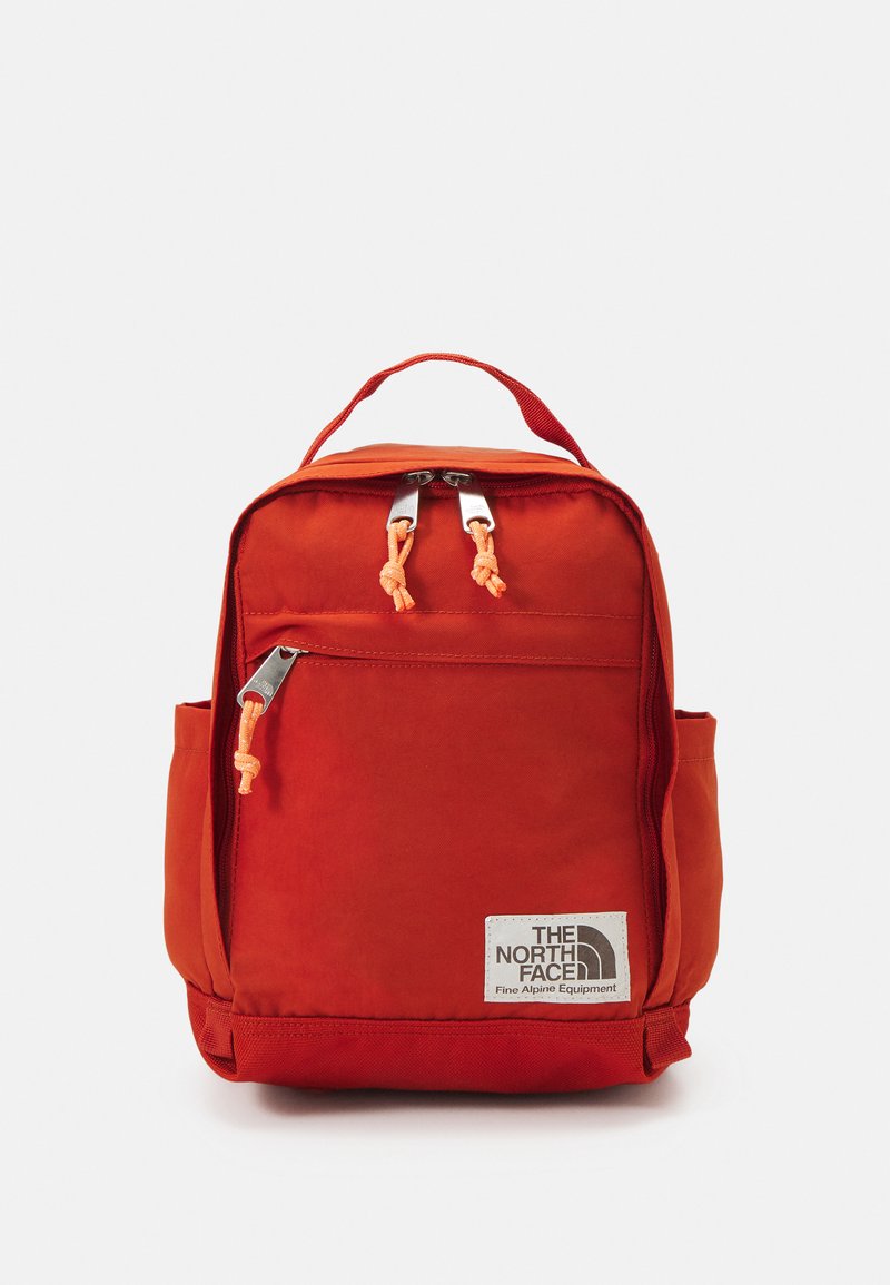 The North Face BERKELEY MINI BACKPACK UNISEX Rucksack rusted bronze/dusty coral orange
