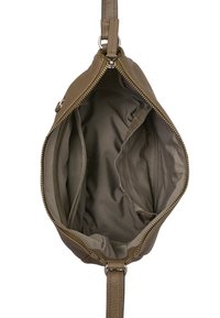 Borsa a tracolla in pelle marrone con chiusura a zip, dotata di un ampio scomparto interno con molteplici tasche e una morbida fodera in tessuto.