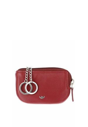 Petite pochette à monnaie rouge en cuir avec fermeture éclair et deux porte-clés argentés attachés par de courtes chaînes.