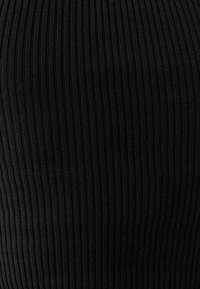 Thumbnail Image 6