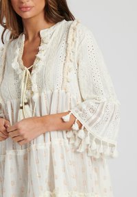 South Beach TRIM TIERED TASSEL MINI - Complementos de playa - white