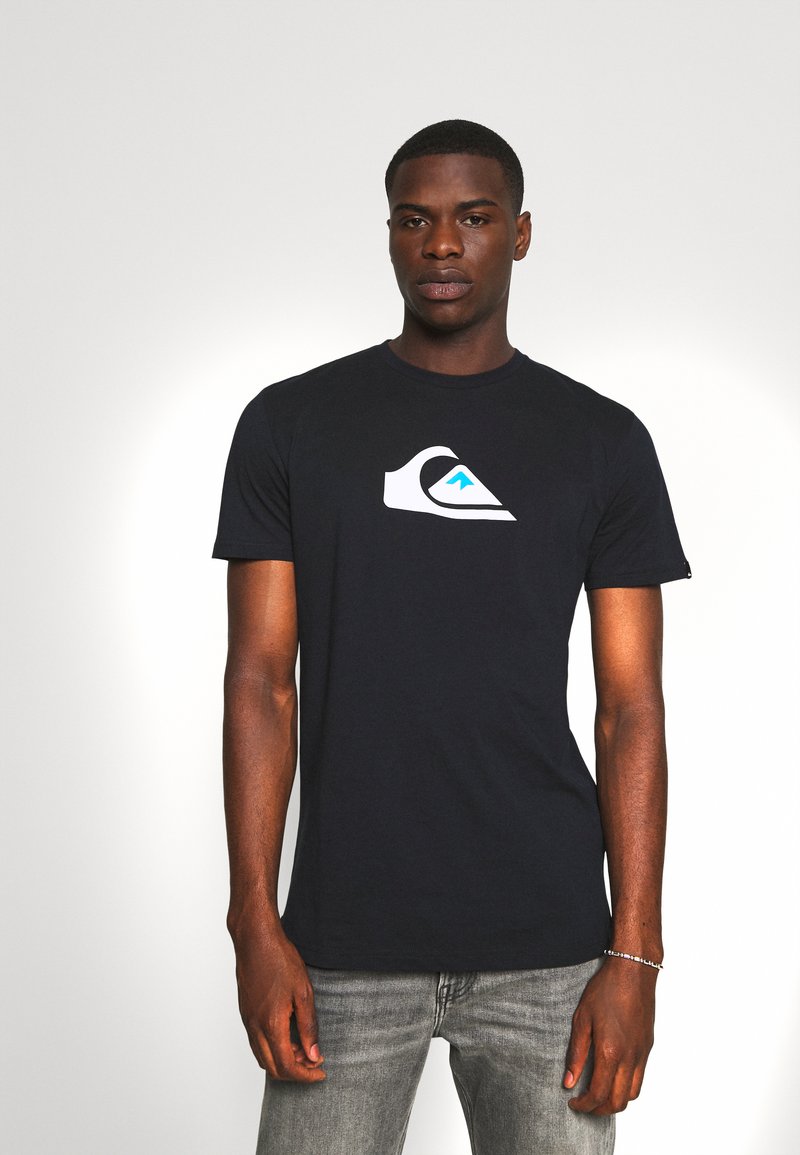 Black cotton t-shirt featuring a wave logo in white and blue on the chest. Short sleeves and a round neckline. Casual fit.
