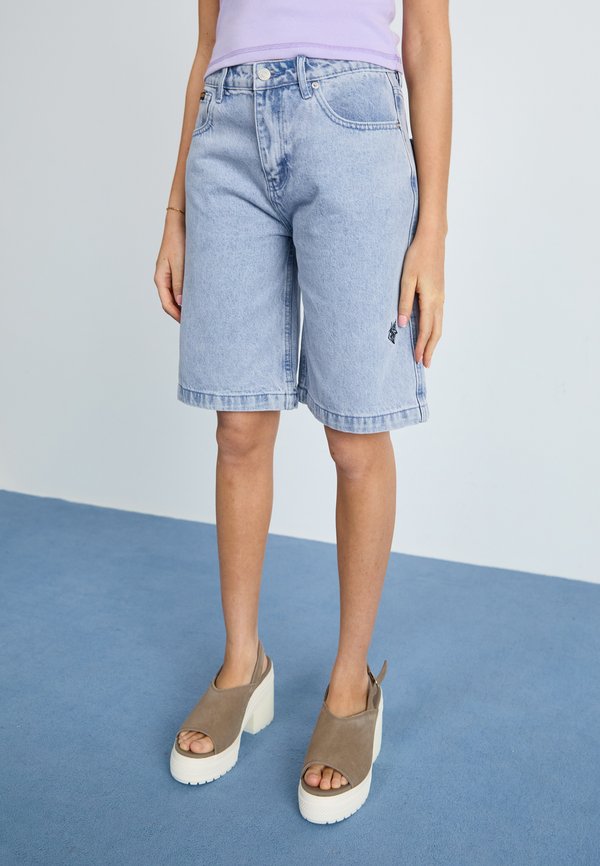 FLUTTER FLASH - Denim shorts - lavender stone wash