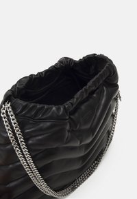 Claudie Pierlot Handväska - black