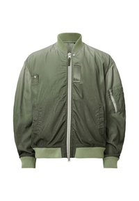 CASCADE  - Bomber dzseki - island green