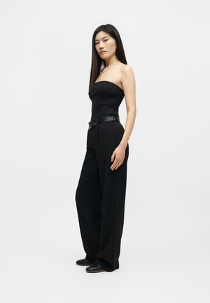 Gap Tall, STRAPLESS MIXED MEDIA JUMPSUIT - Lühikeste varrukatega bodi - true black