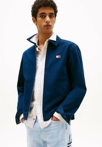 Tommy Jeans - LOGO ZIP-THRU - Übergangsjacke - dark night navy Thumbnail-Bild 1