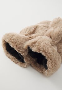 Pieces PCJEANEL MITTENS - Palčiaky - silver mink