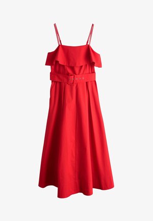 Rød midi-kjole uden ærmer med flæsekant ved halsudskæringen, dobbelte spaghetti-stropper og et matchende bredt bælte med spænde.
