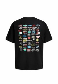 Μαύρο Τ-shirt με πολλαπλά πολύχρωμα λογότυπα και σχεδιασμούς κειμένου Jack & Jones, τοποθετημένα σε μοτίβο πλέγματος στην πλάτη.