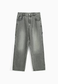 Pantaloni in denim grigio con strisce bianche verticali. Presentano una chiusura a bottoni, cinque tasche e un design loose e dritto. La texture appare leggermente consumata.