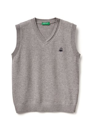 - Sweter