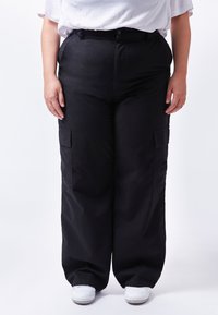 Dr.Denim Plus Kapsáče - black