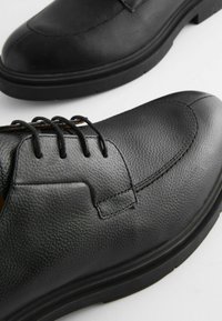 Next Derbies & Richelieus - black